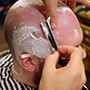 Usługa Golenie Głowy Parą Ozonową w Kingston Barbershop fryzjer męski zakład fryzjerski